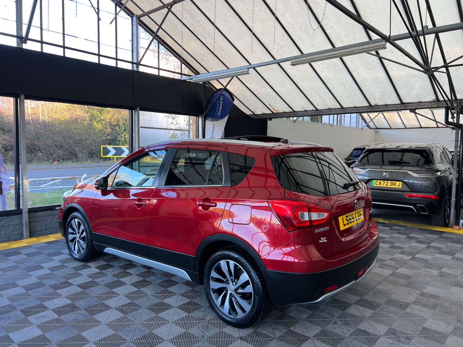 Used Suzuki SX4 S-Cross 2019 for sale - 76829855: Photo 5