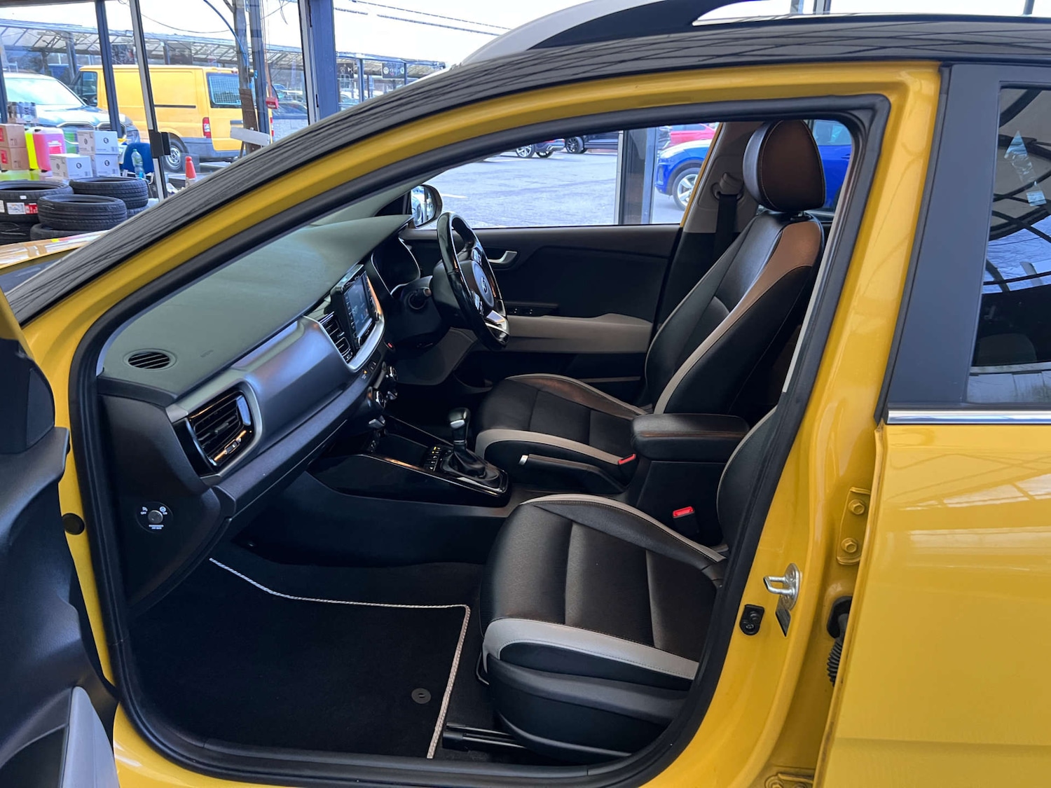 Used Kia Stonic 2019 for sale - 77073375: Photo 24