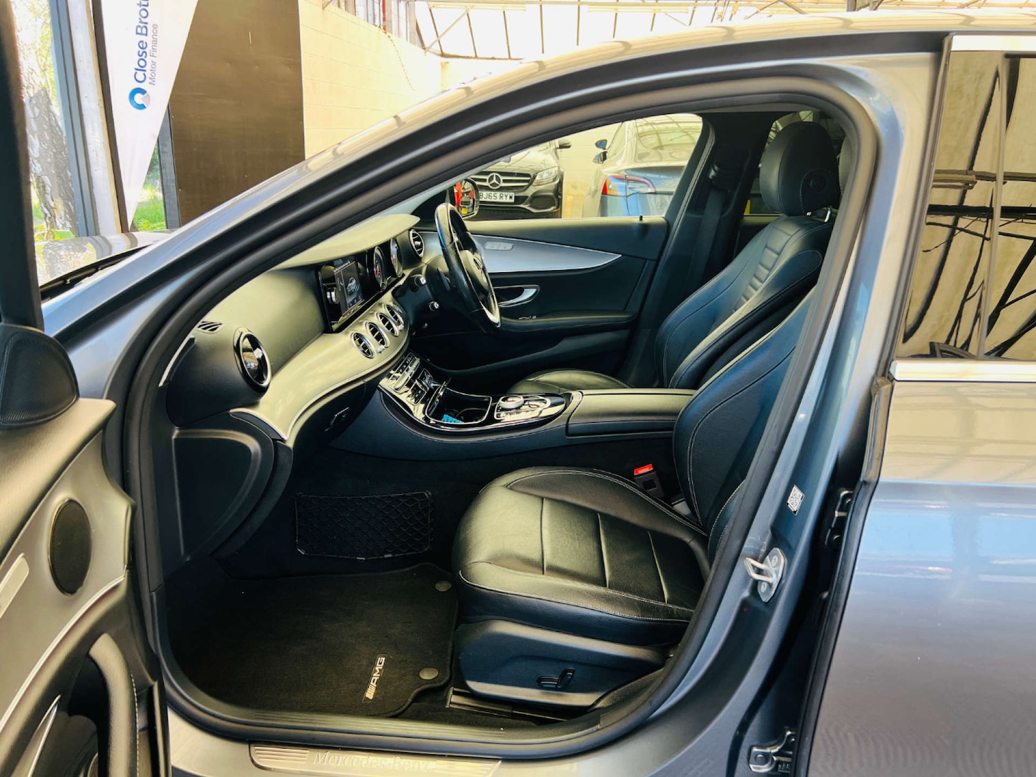 Used Mercedes-Benz E Class 2017 for sale - 76601363: Photo 31