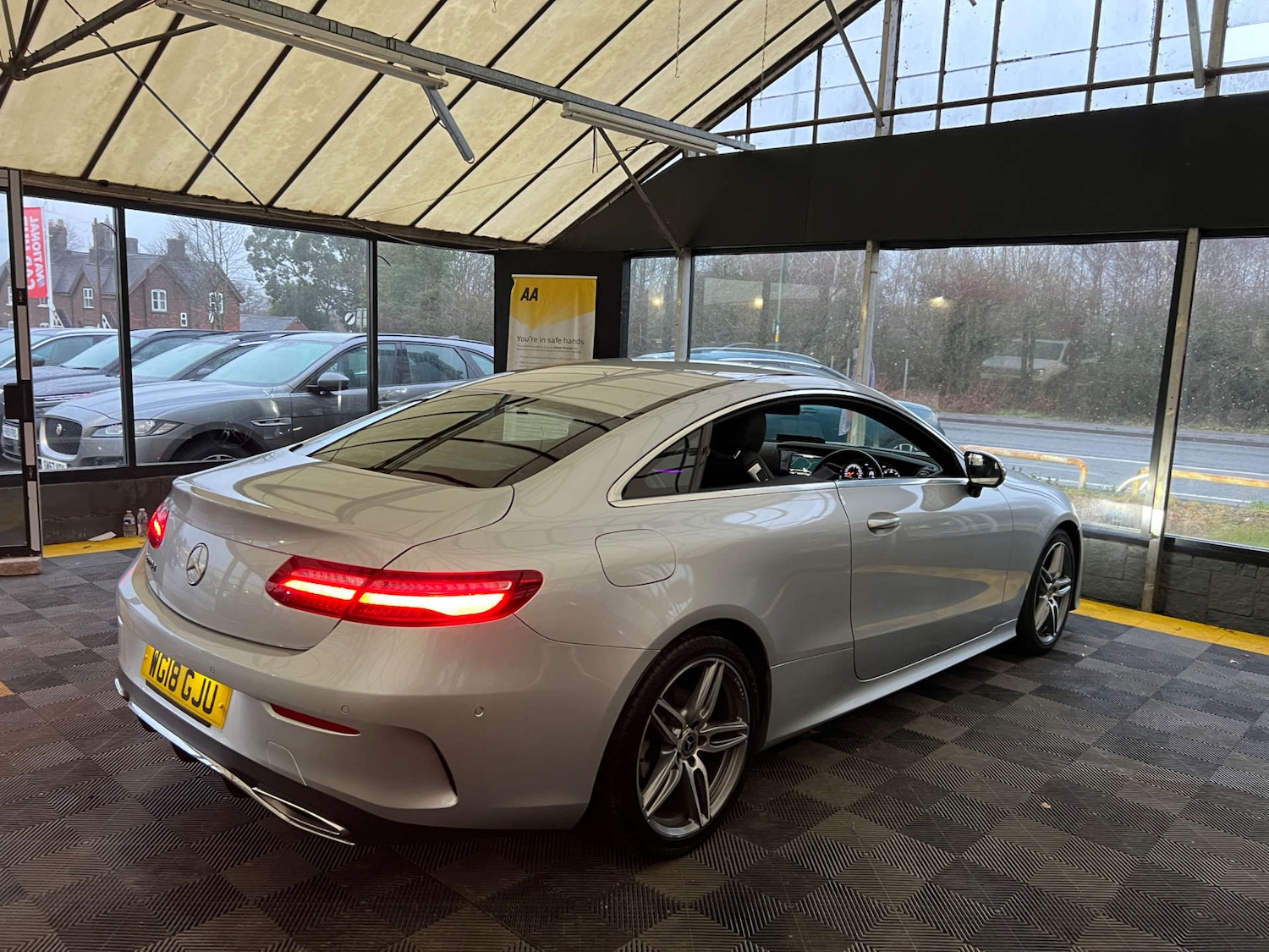 Used Mercedes-Benz E Class 2018 for sale - 77147769: Photo 8