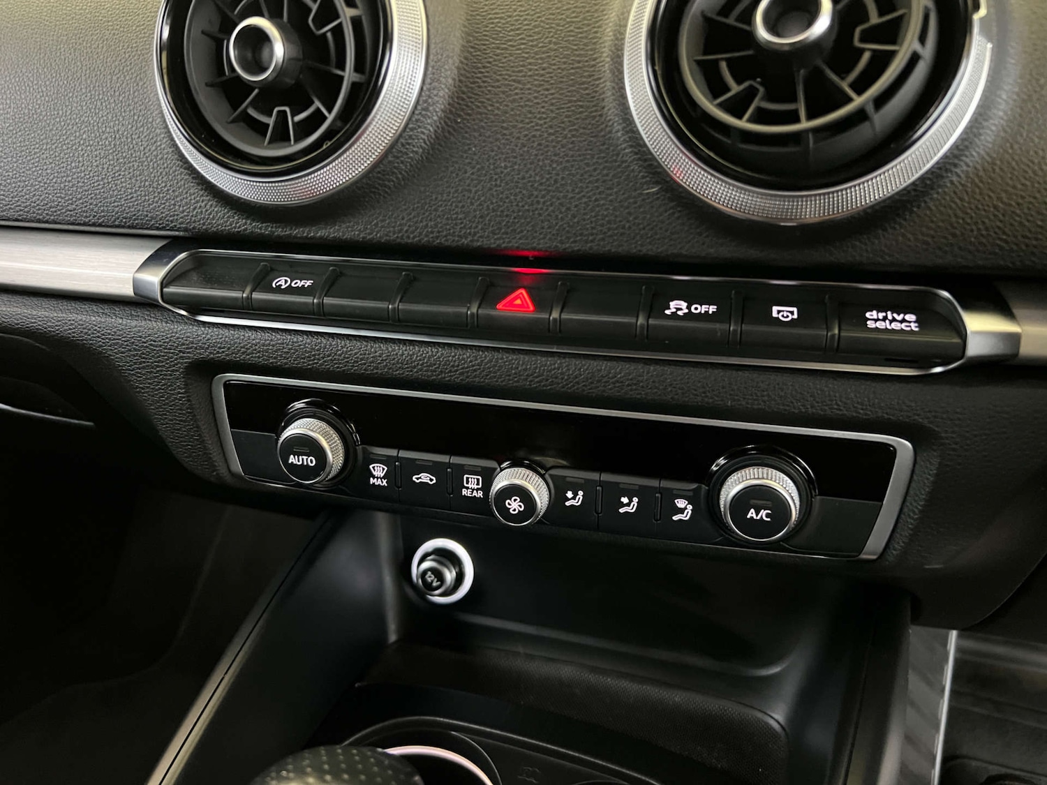 Used Audi A3 2018 for sale - 76541319: Photo 23