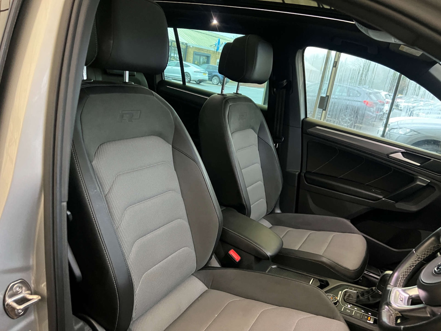 Used Volkswagen Tiguan 2016 for sale - 77038513: Photo 10