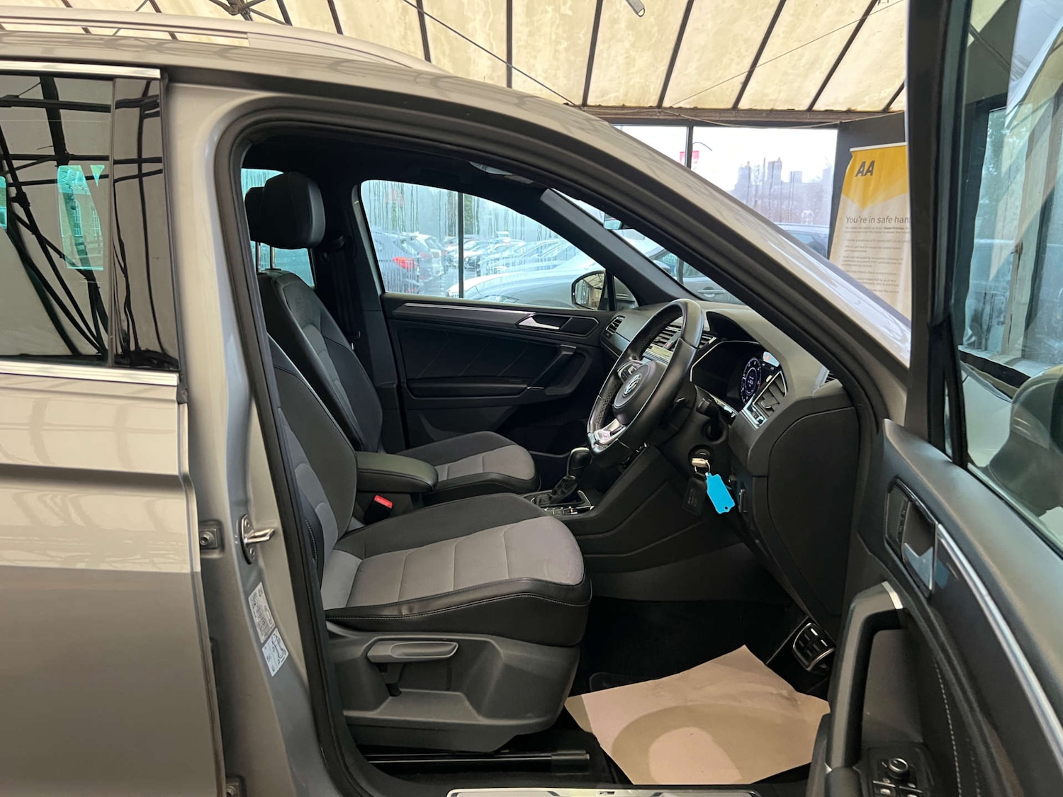 Used Volkswagen Tiguan 2016 for sale - 77038513: Photo 9