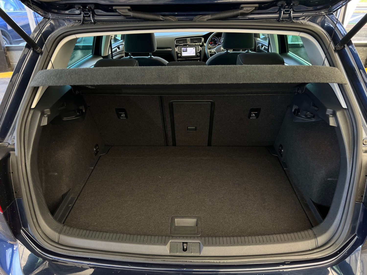 Used Volkswagen Golf 2016 for sale - 77721678: Photo 23