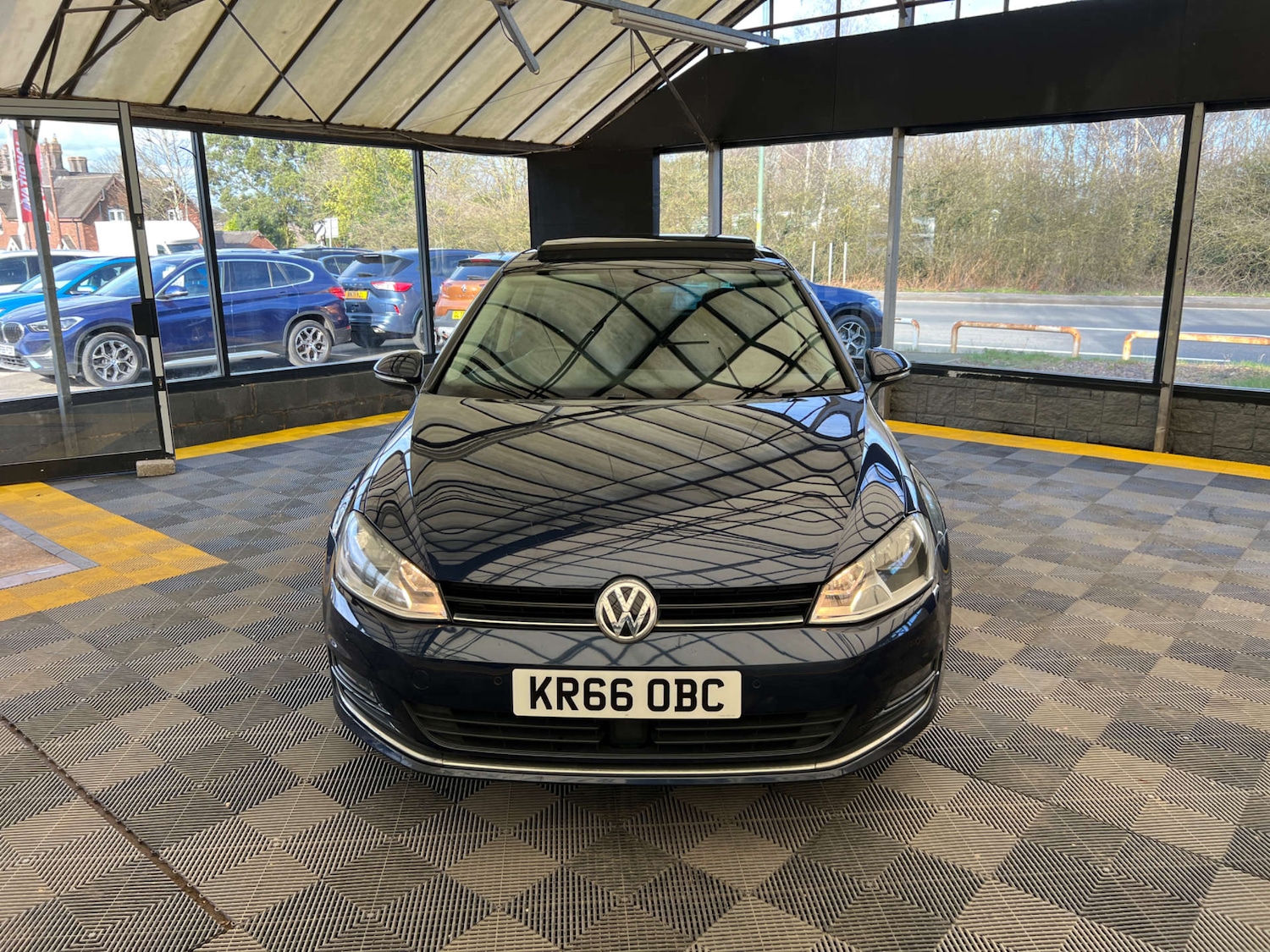 Used Volkswagen Golf 2016 for sale - 77721678: Photo 4