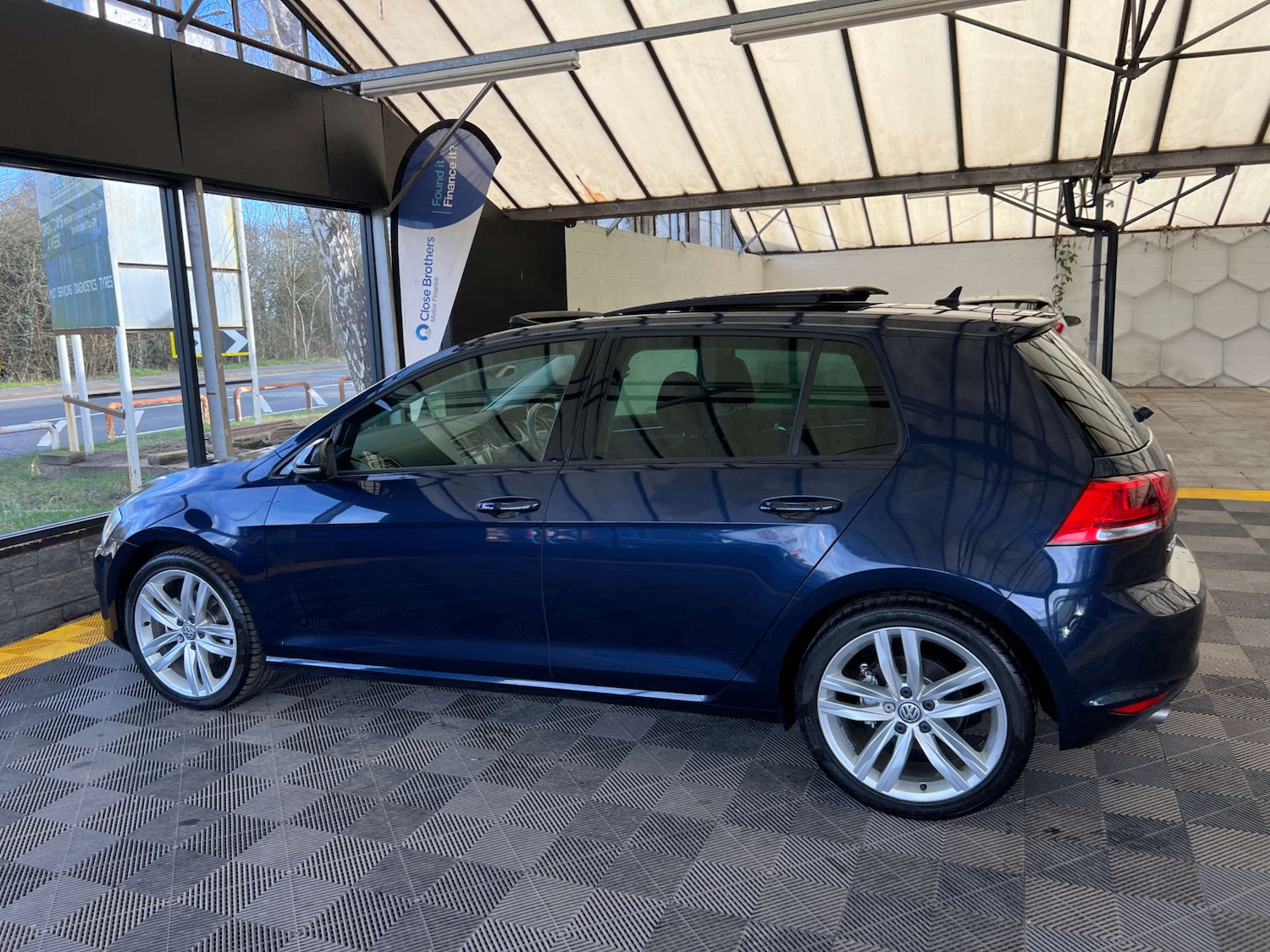 Used Volkswagen Golf 2016 for sale - 77721678: Photo 7