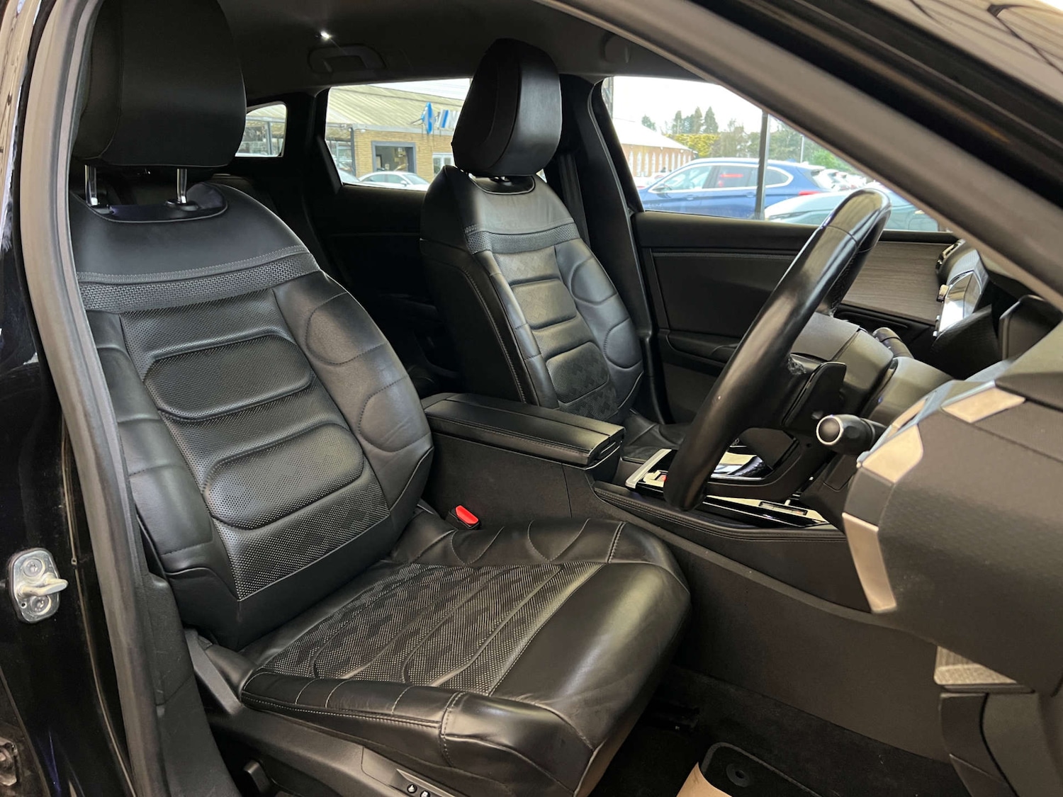 Used Citroen C5 X 2023 for sale - 77974157: Photo 11