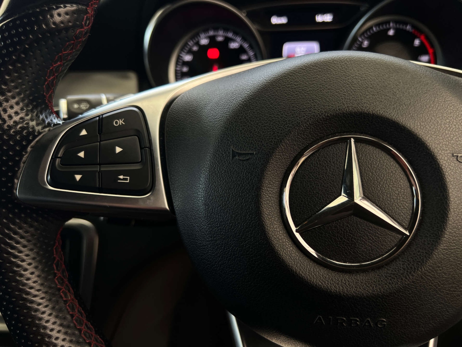 Used Mercedes-Benz GLA 2018 for sale - 77991958: Photo 12