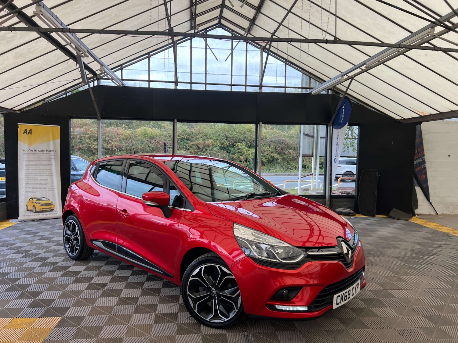 Used Renault Clio 2019 for sale - 76045324: Photo 1