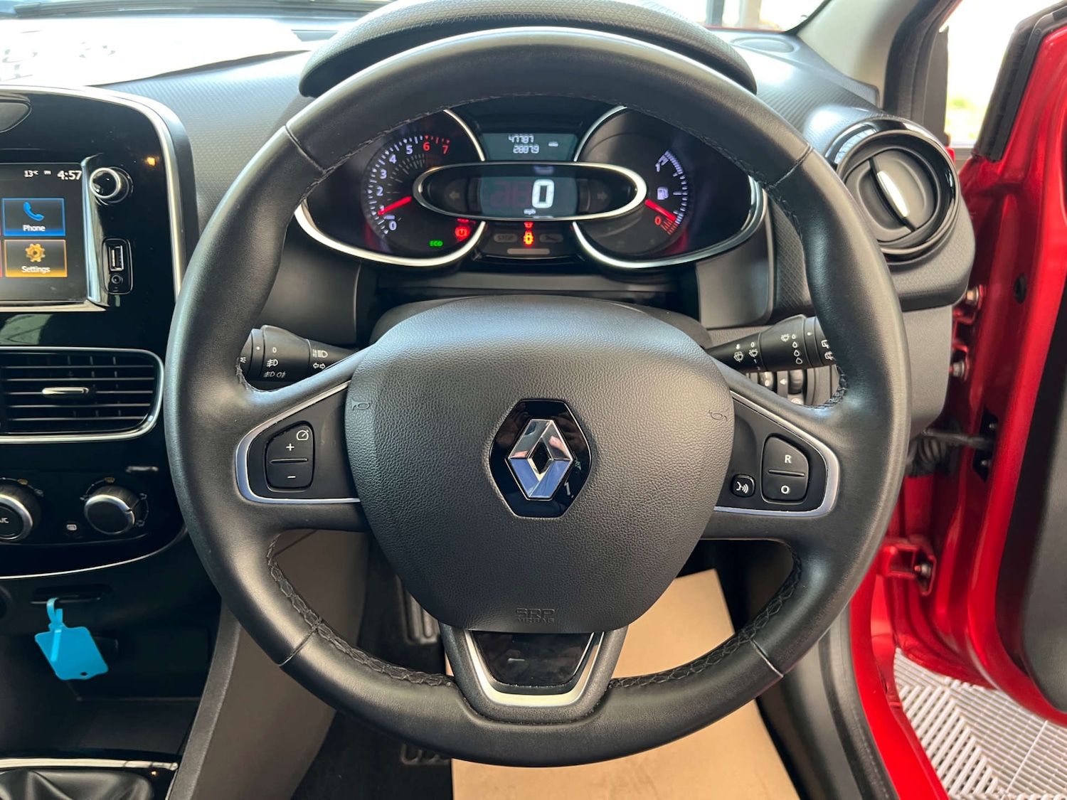 Used Renault Clio 2019 for sale - 76045324: Photo 15