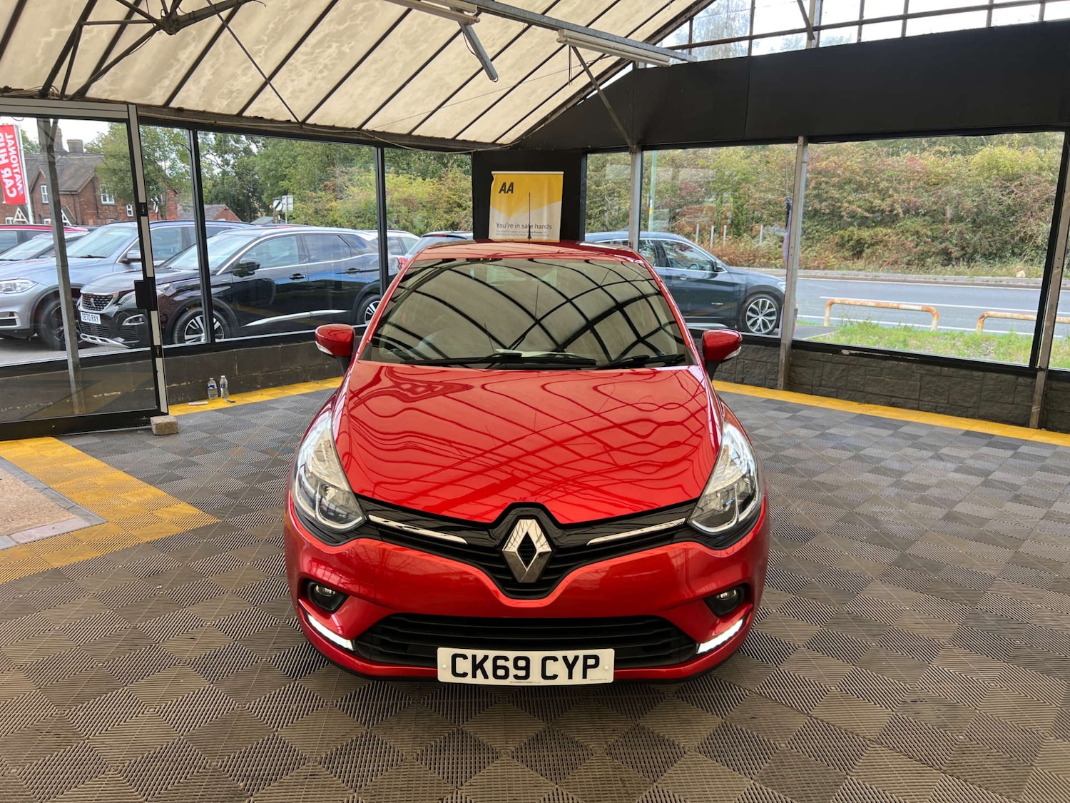 Used Renault Clio 2019 for sale - 76045324: Photo 3
