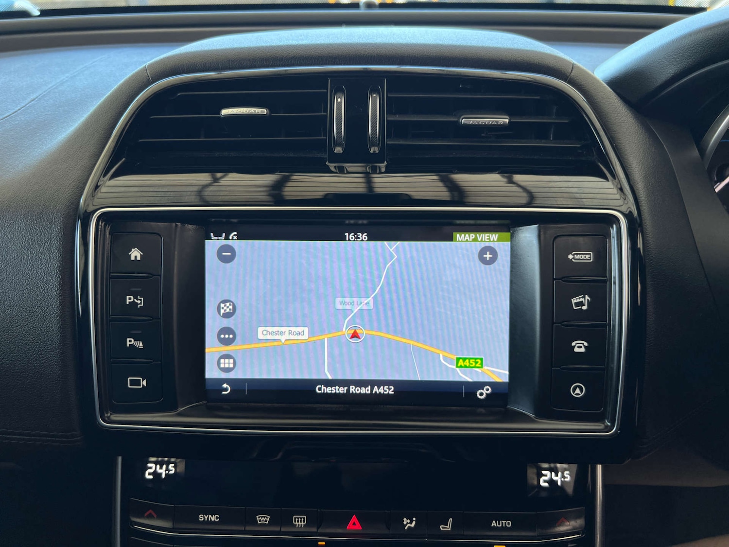 Used Jaguar XE 2017 for sale - 78056715: Photo 23