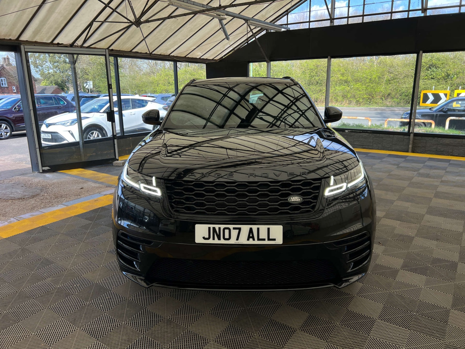 Used Land Rover Range Rover Velar 2020 for sale - 78124686: Photo 4