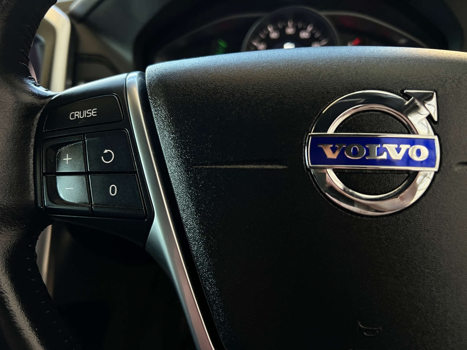 Used Volvo XC60 2017 for sale - 77704367: Photo 12