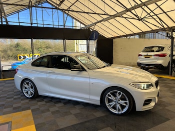 Used BMW 2 Series 2016 for sale - 77930568: Photo
