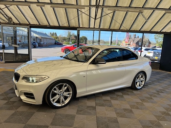 Used BMW 2 Series 2016 for sale - 77930568: Photo