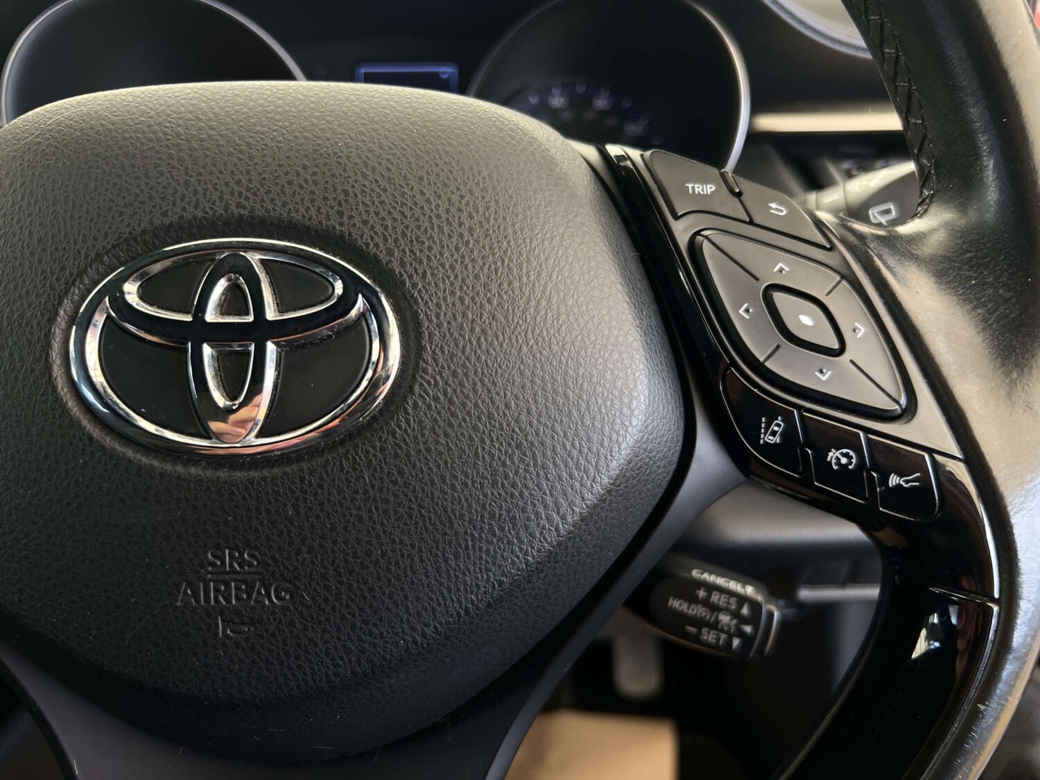Used Toyota C-HR 2018 for sale - 77821678: Photo 16
