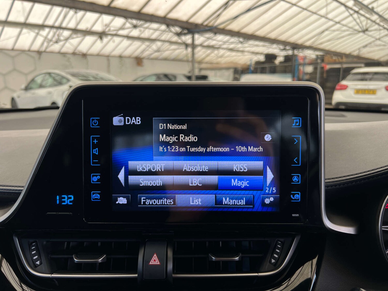 Used Toyota C-HR 2018 for sale - 77821678: Photo 19