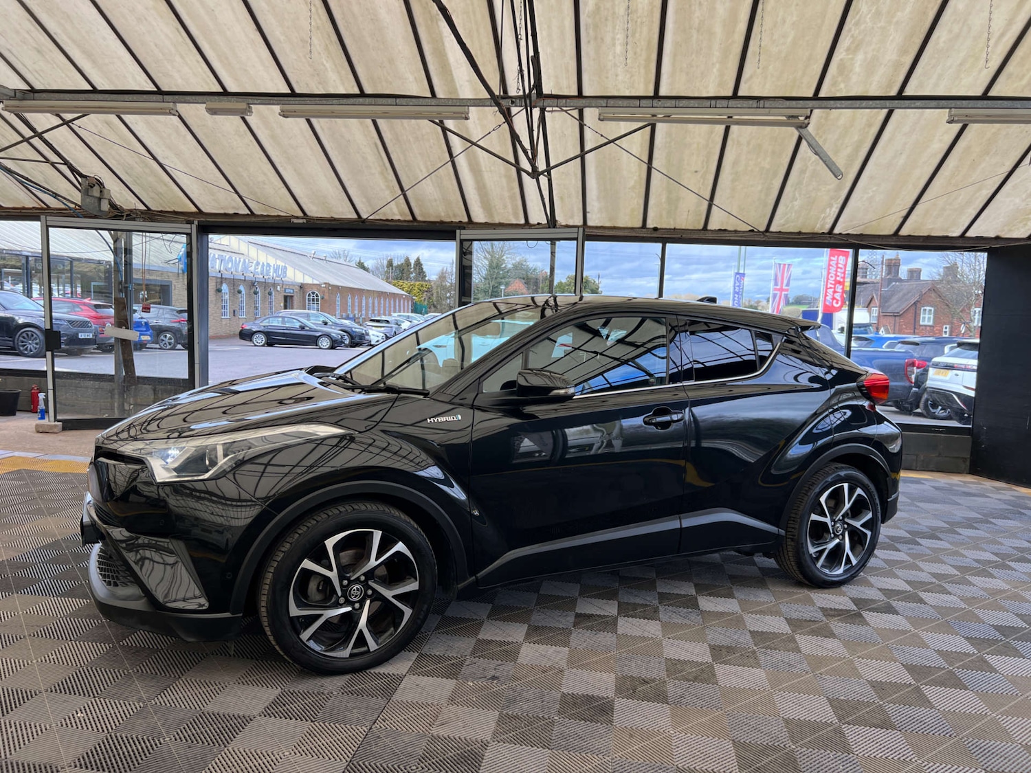 Used Toyota C-HR 2018 for sale - 77821678: Photo 5