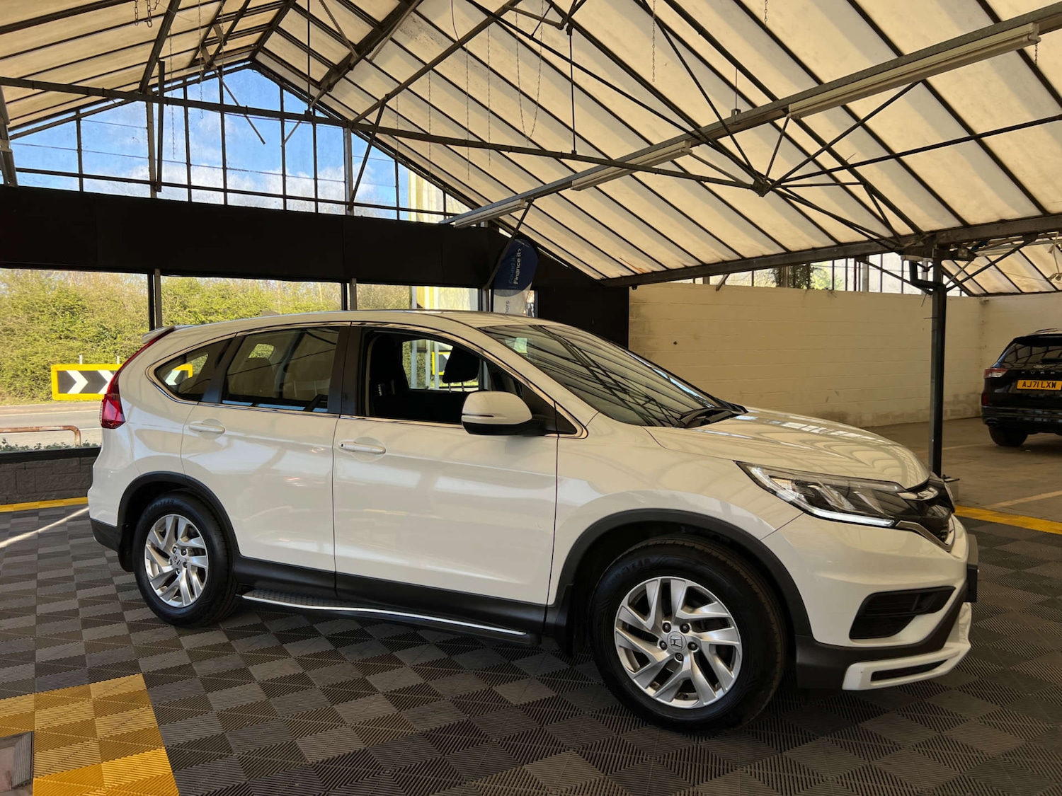 Used Honda CR-V 2018 for sale - 78070969: Photo 3