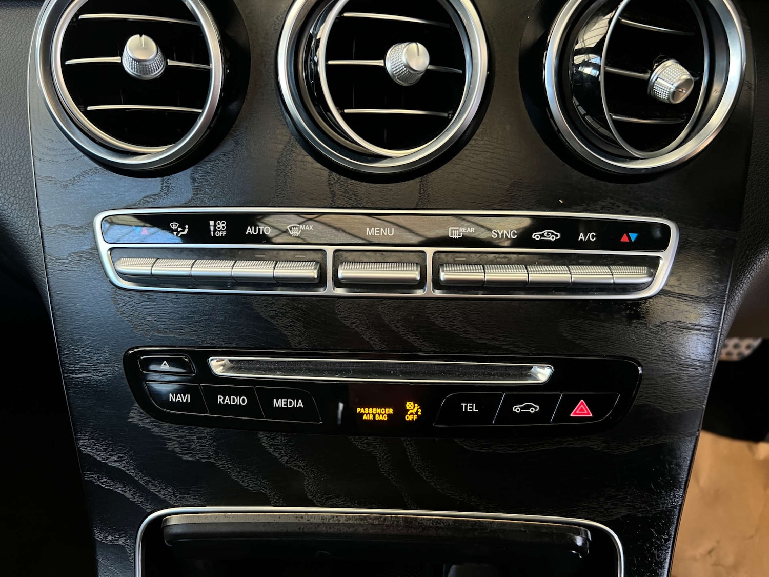 Used Mercedes-Benz GLC 2018 for sale - 77393346: Photo 17