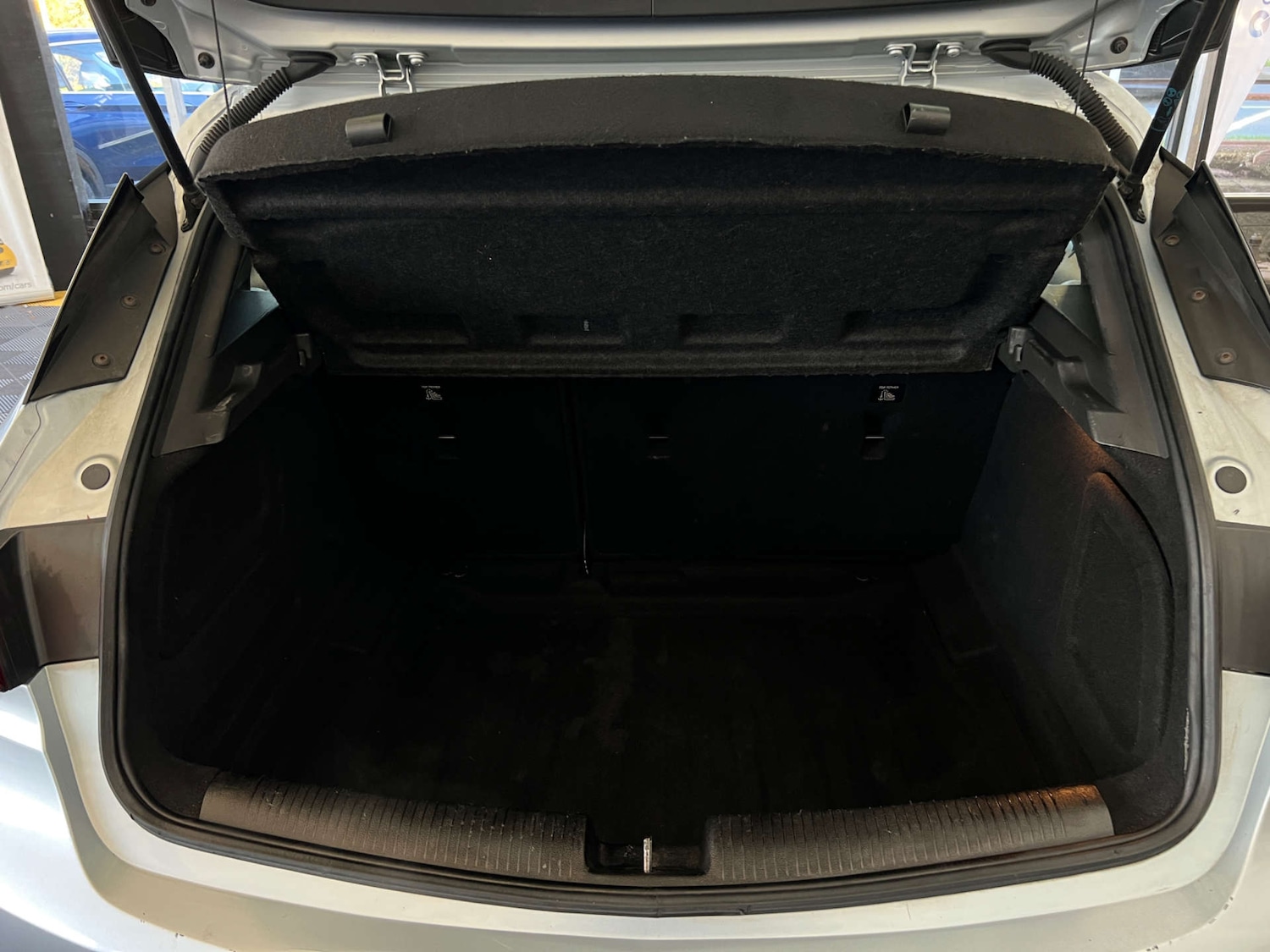 Used Vauxhall Astra 2018 for sale - 77704365: Photo 25