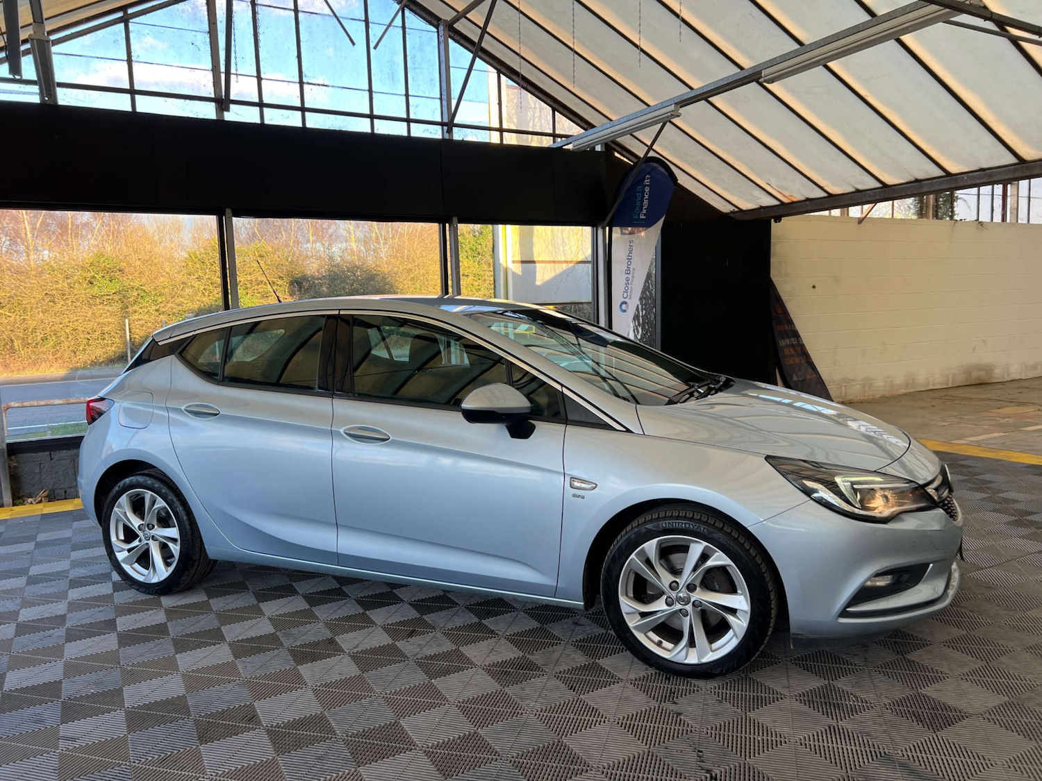 Used Vauxhall Astra 2018 for sale - 77704365: Photo 3
