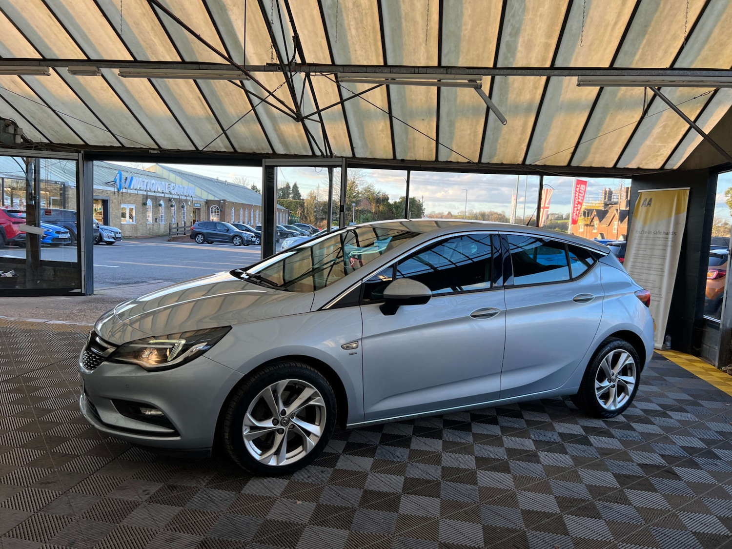 Used Vauxhall Astra 2018 for sale - 77704365: Photo 5