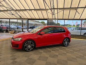 Used Volkswagen Golf 2015 for sale - 78894607: Photo