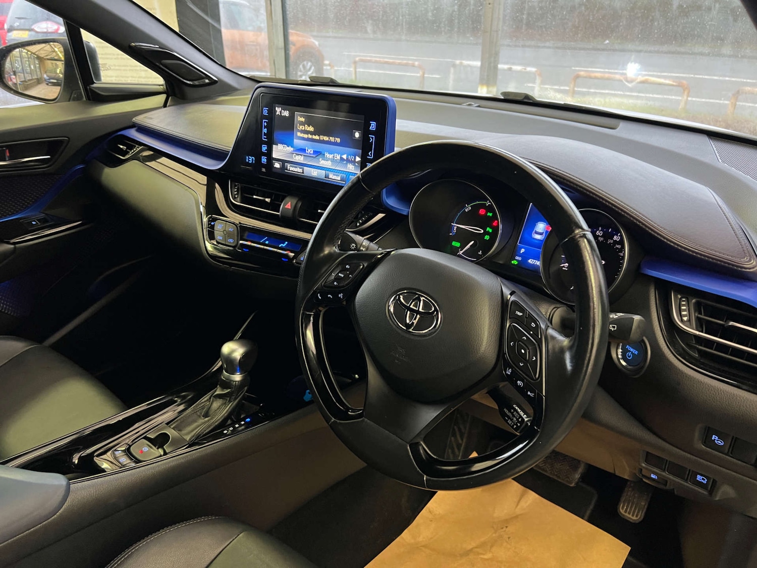 Used Toyota C-HR 2017 for sale - 77452454: Photo 12