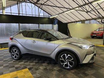 Used Toyota C-HR 2017 for sale - 77452454: Photo