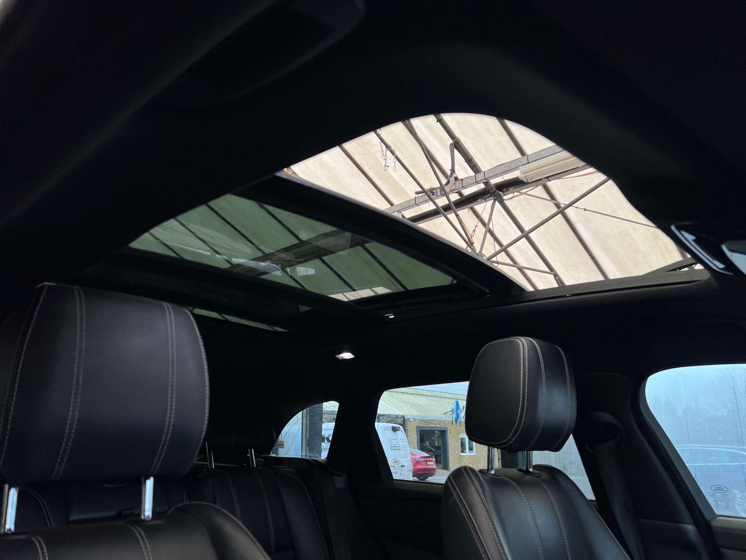 Used Land Rover Range Rover Velar 2018 for sale - 77370956: Photo 11