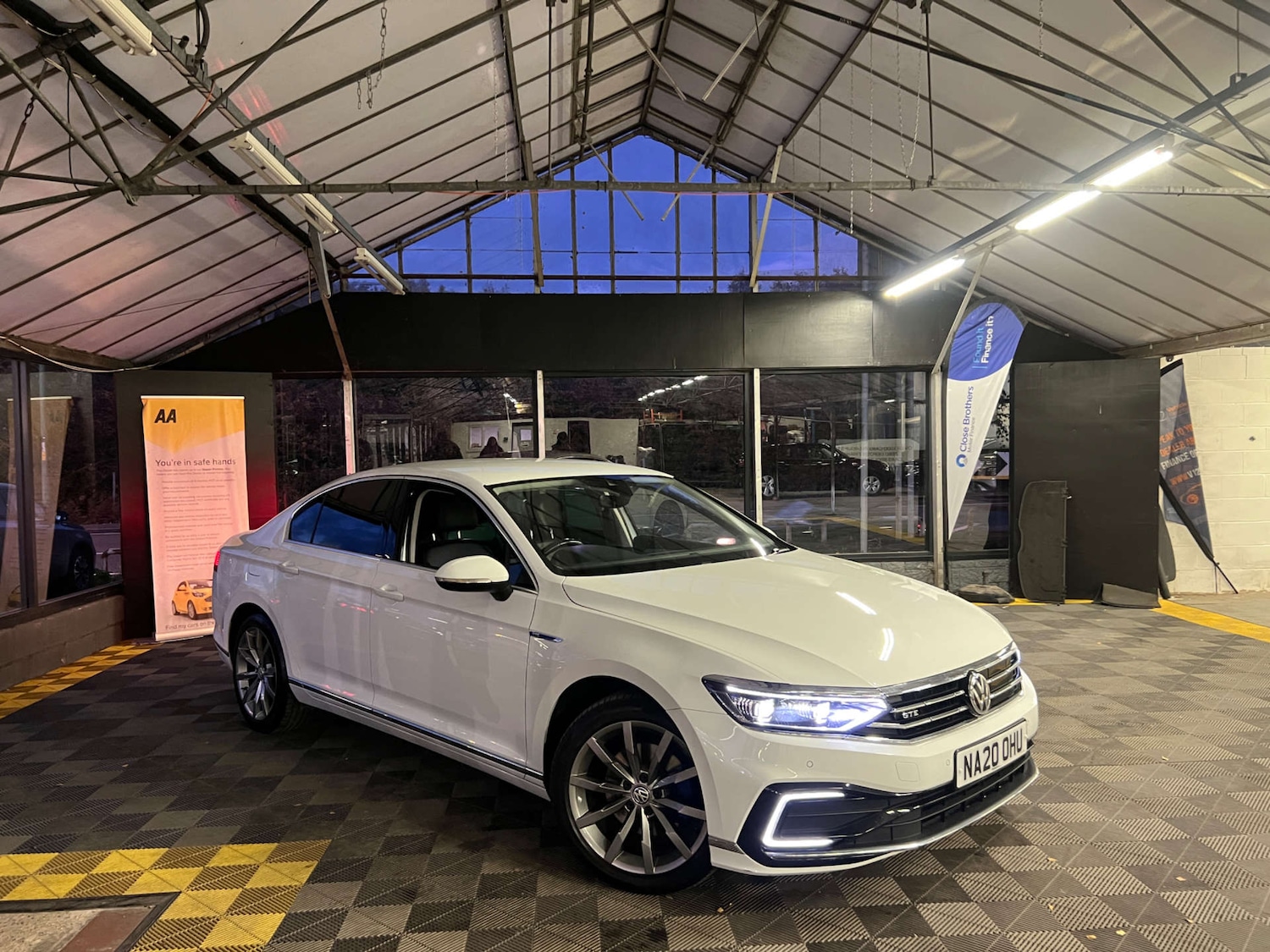 Used Volkswagen Passat 2020 for sale - 76339949: Photo 1