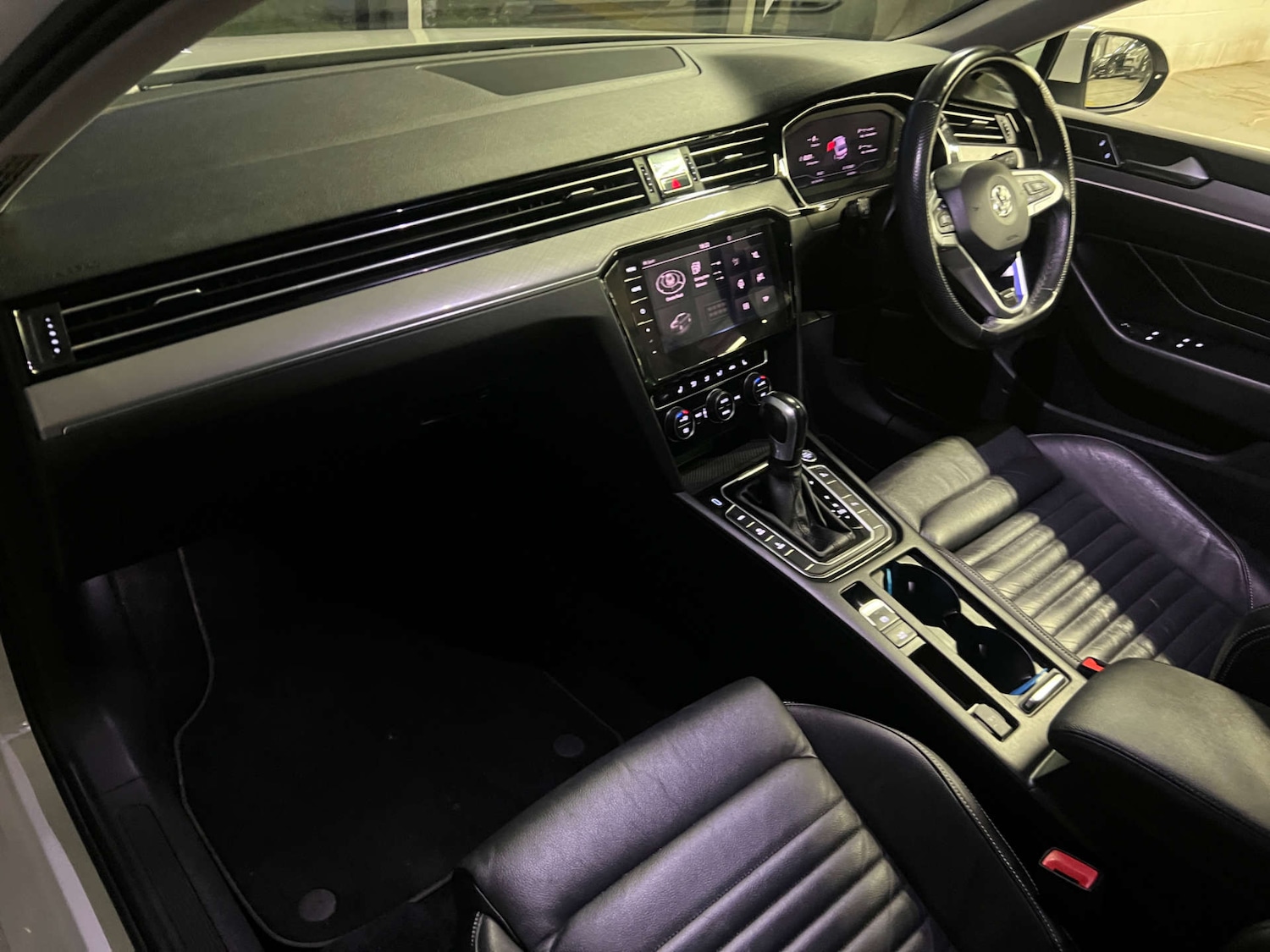 Used Volkswagen Passat 2020 for sale - 76339949: Photo 20