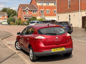 Used Renault Megane 2010 for sale - 79328856: Photo