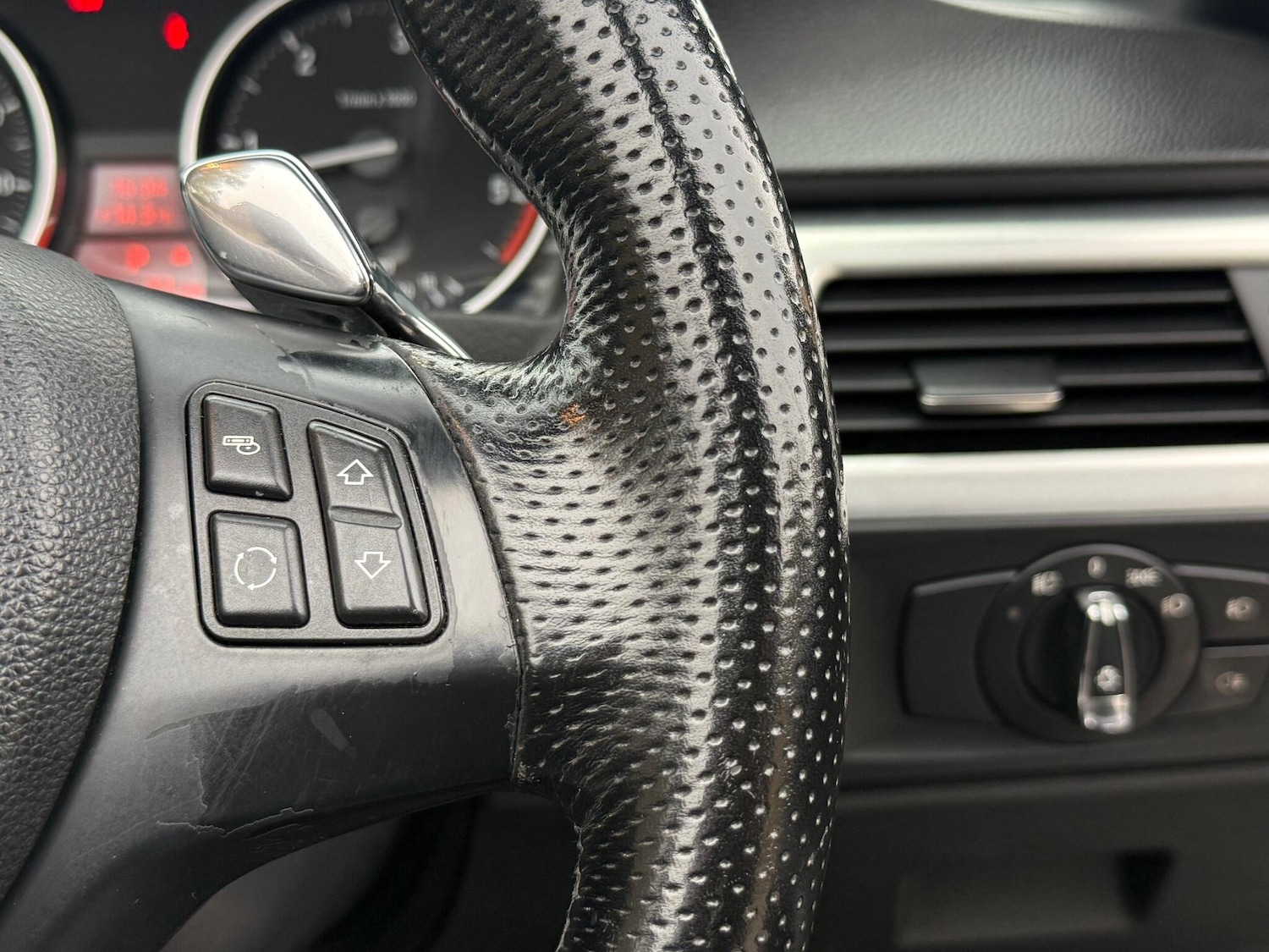 Used BMW 3 Series for sale - 76995326: Photo 32