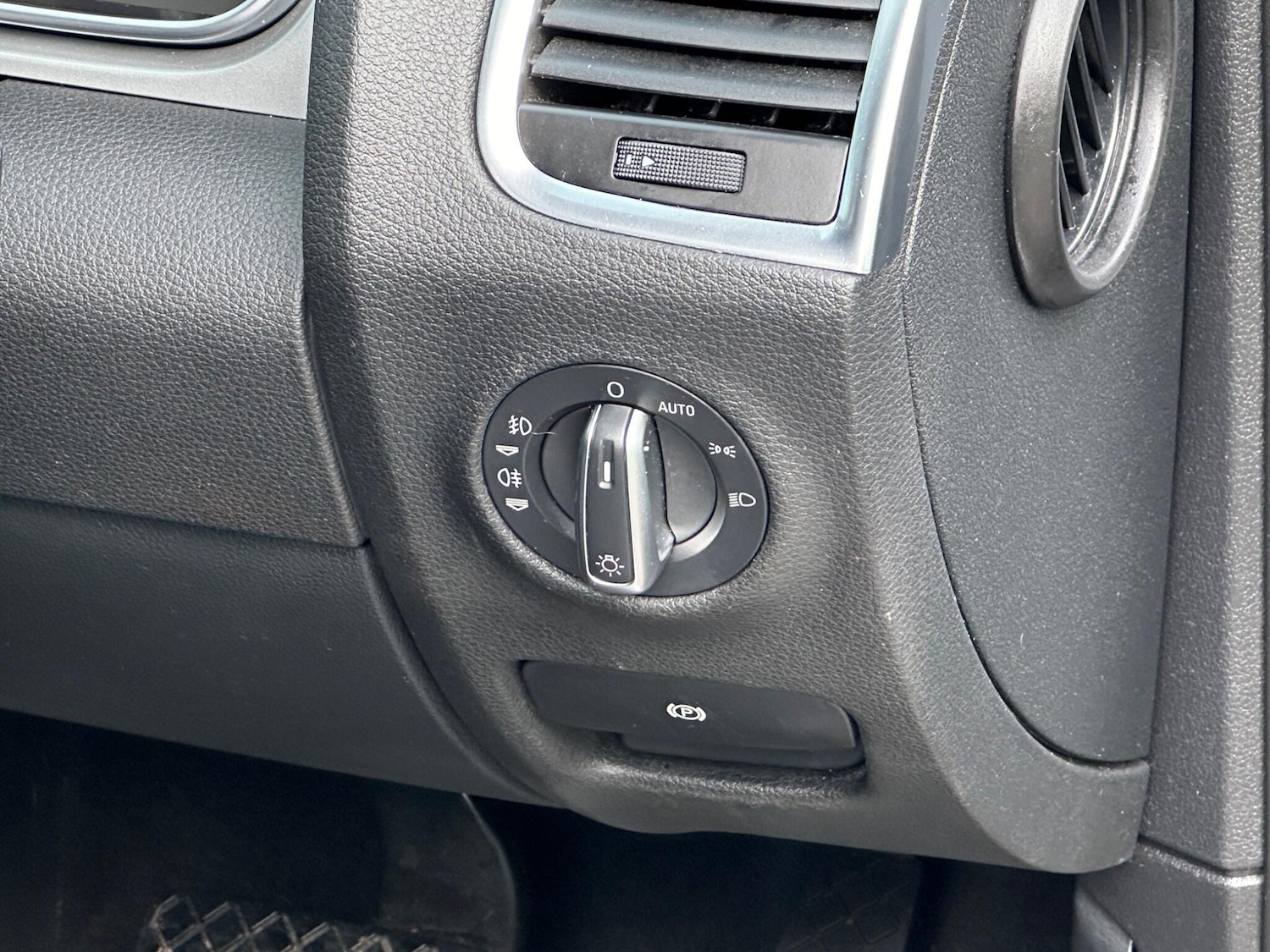 Used Audi Q7 2012 for sale - 77898427: Photo 28