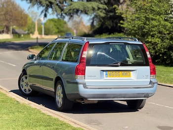 Used Volvo V70 2000 for sale - 78405208: Photo