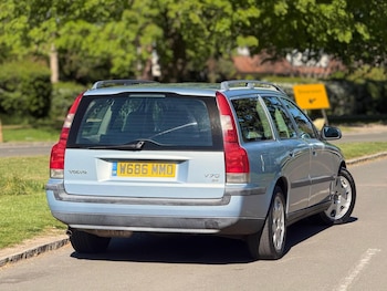 Used Volvo V70 2000 for sale - 78405208: Photo