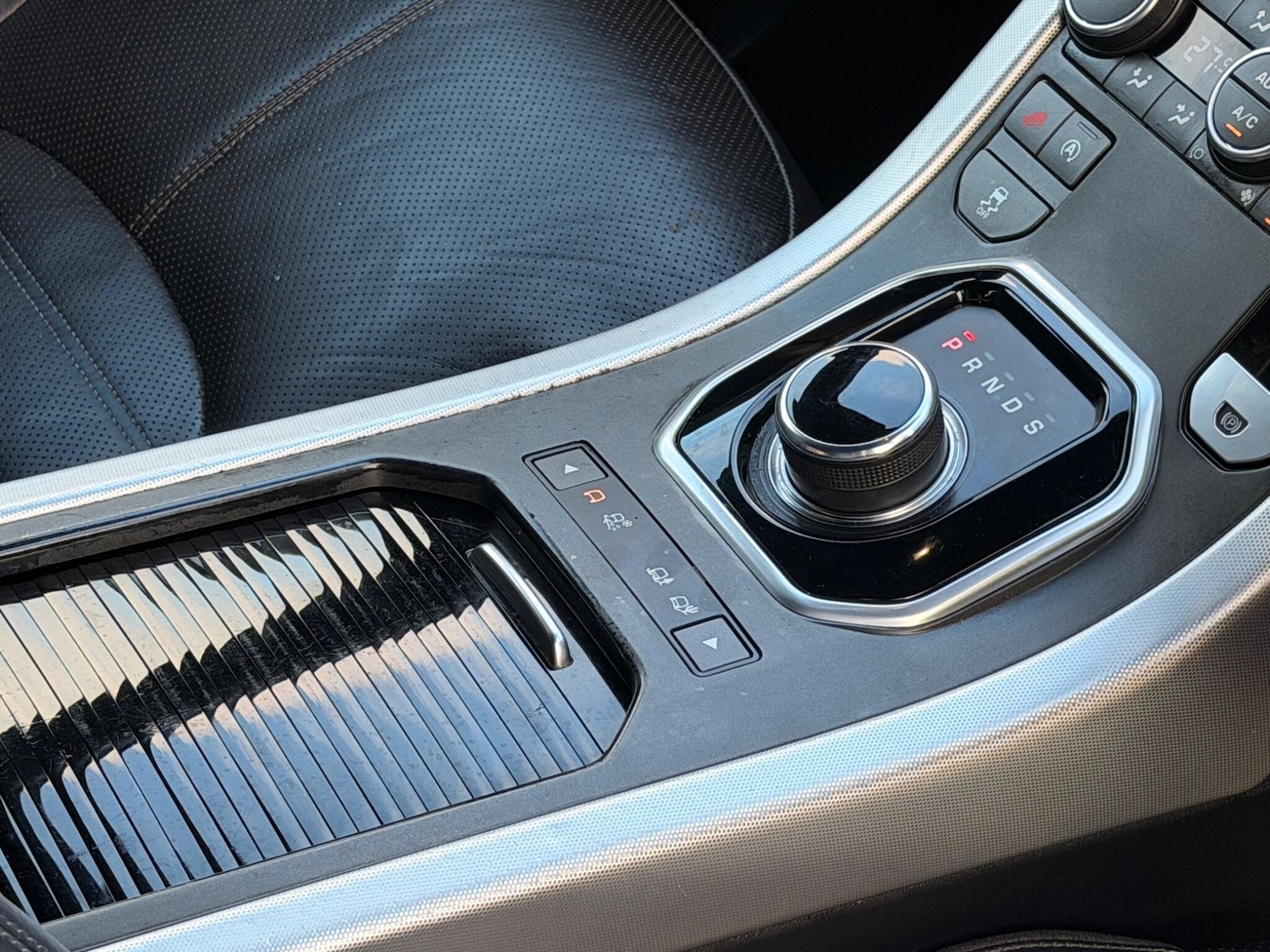 Used Land Rover Range Rover Evoque 2018 for sale - 77049792: Photo 30