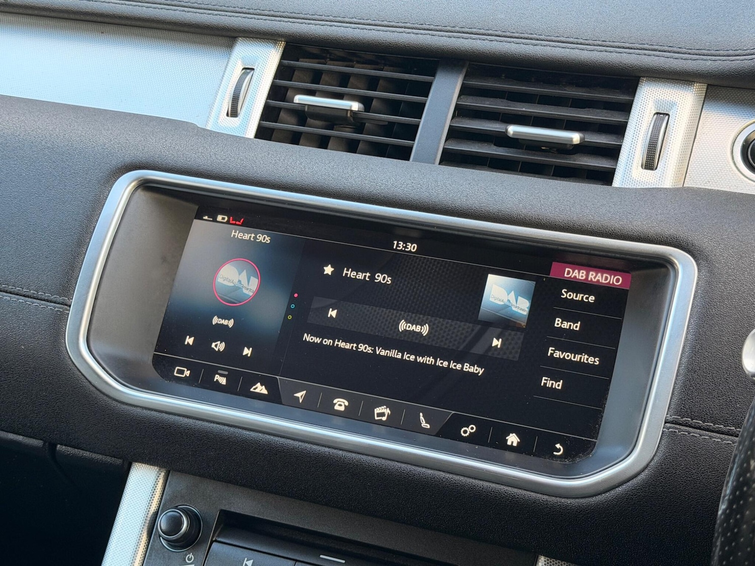 Used Land Rover Range Rover Evoque 2018 for sale - 77049792: Photo 34