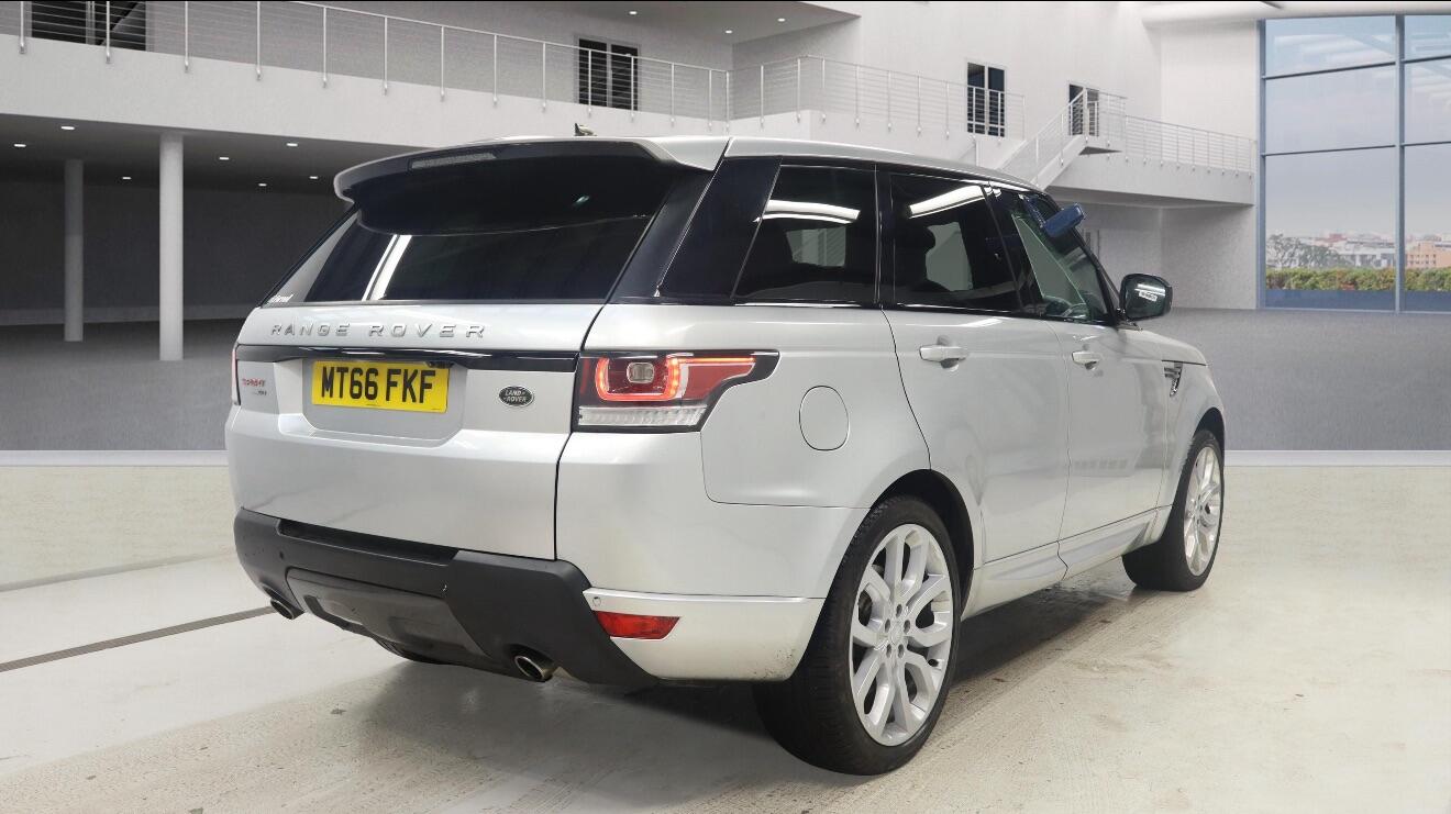 Used Land Rover Range Rover Sport 2016 for sale - 76620532: Photo 3