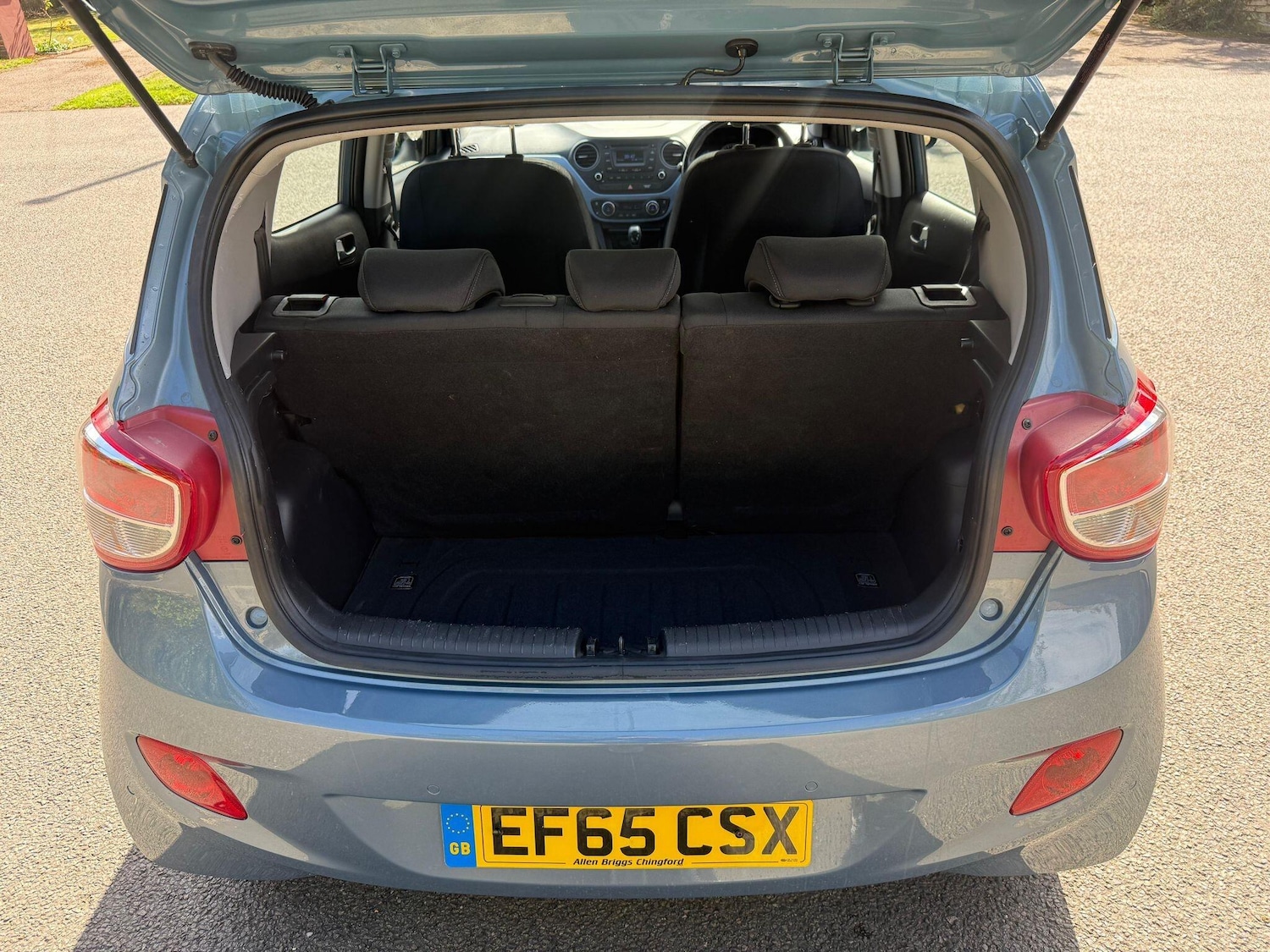 Used Hyundai i10 2015 for sale - 75756734: Photo 9