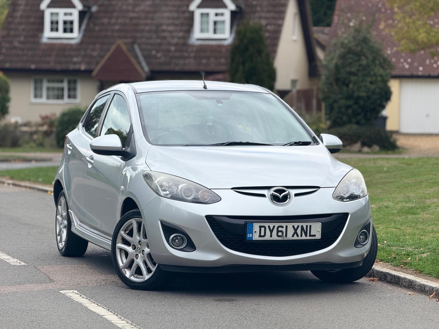 Used Mazda Mazda2 2011 for sale - 76060835: Photo 1
