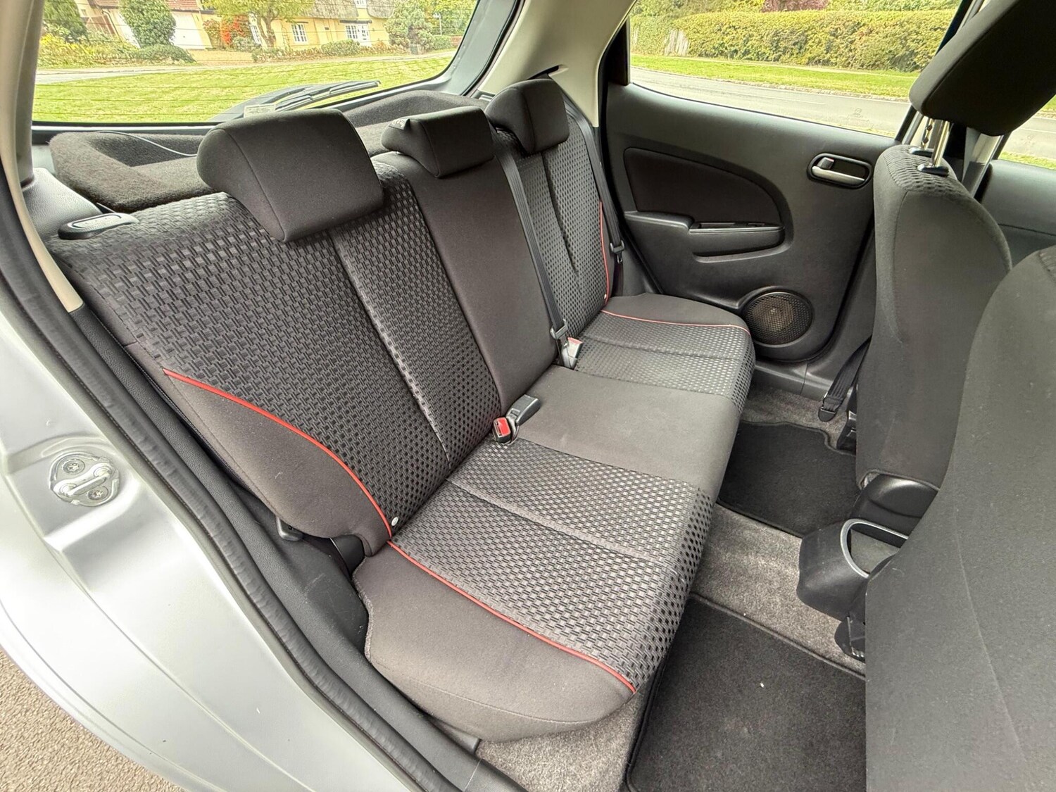 Used Mazda Mazda2 2011 for sale - 76060835: Photo 14
