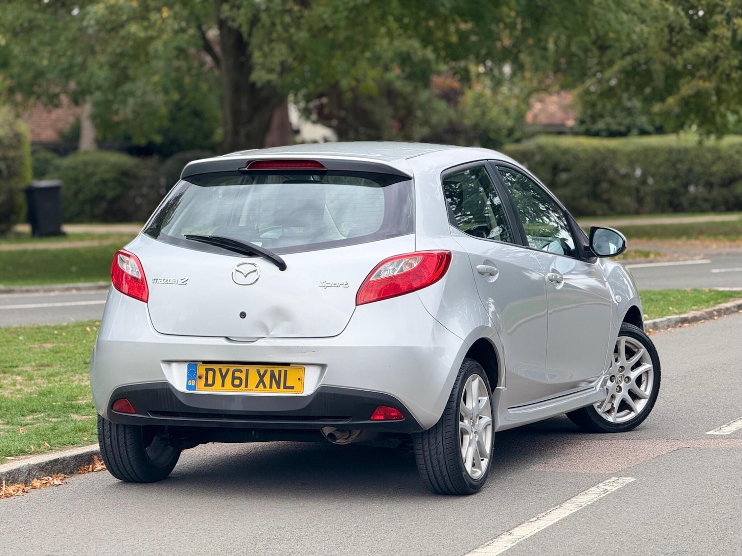 Used Mazda Mazda2 2011 for sale - 76060835: Photo 2