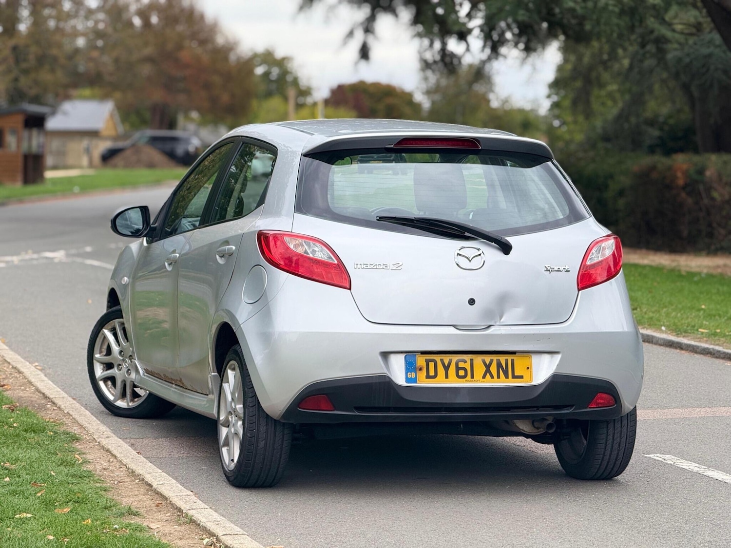 Used Mazda Mazda2 2011 for sale - 76060835: Photo 4