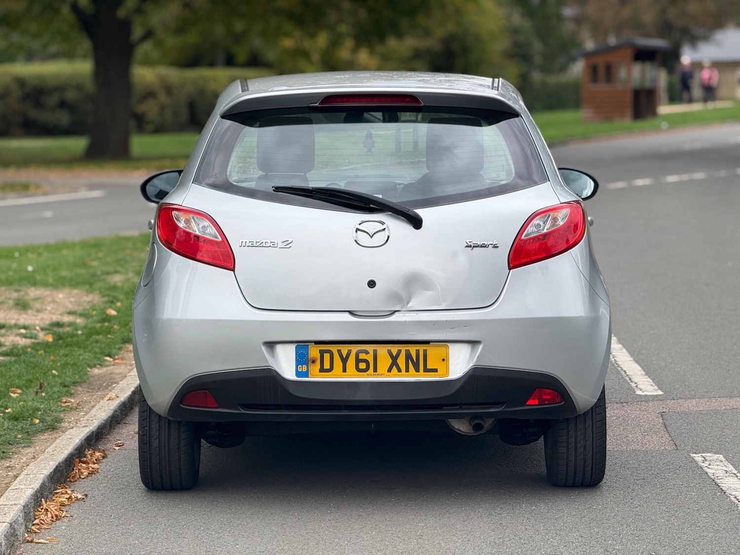 Used Mazda Mazda2 2011 for sale - 76060835: Photo 6