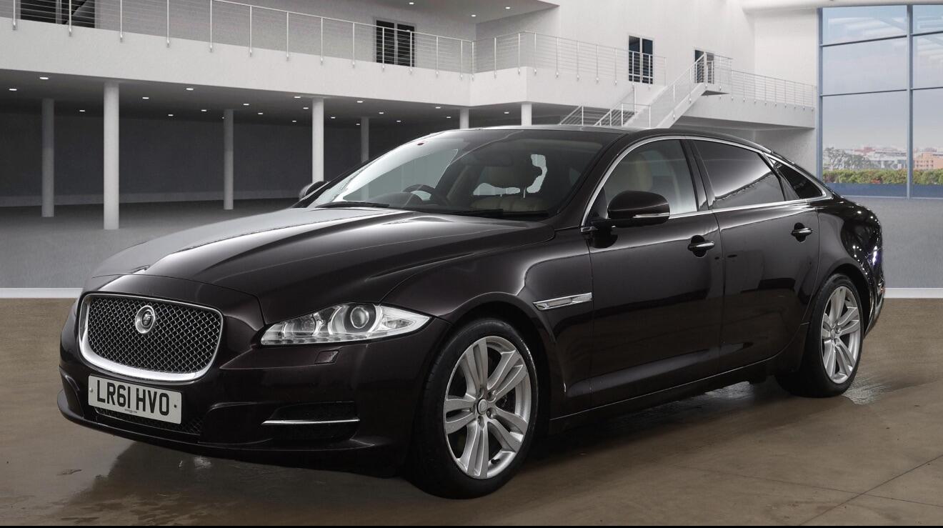 Used Jaguar XJ 2011 for sale - 77345402: Photo 2