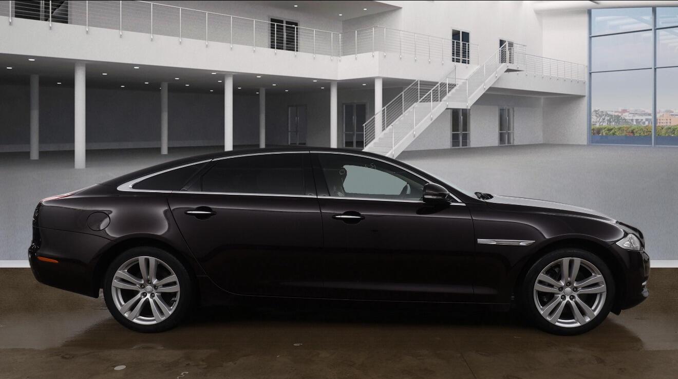 Used Jaguar XJ 2011 for sale - 77345402: Photo 5
